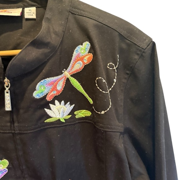 Quacker Factory XL Dragonfly Embroidered Jacket Black Zip Front Cotton Stretch - Picture 6 of 14